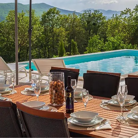 In Cista Velika Hébergement de vacances